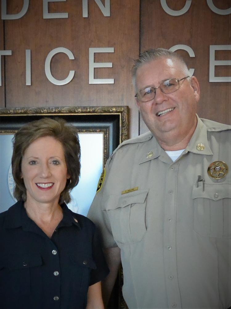 Vicky Hartzler and Sheriff Helms.jpg